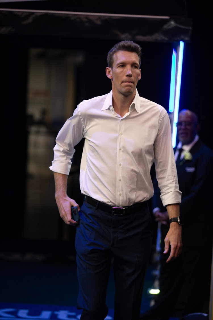 邓利维：上任时就知道要做很多艰难的决定 我始终忠于球队和老板