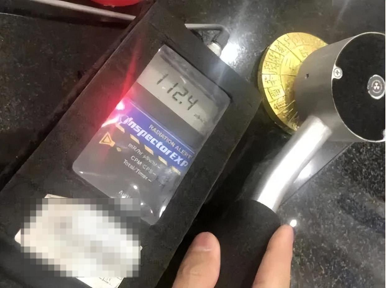 开云-快扔掉！戴一天，辐射量相当于拍117次胸片